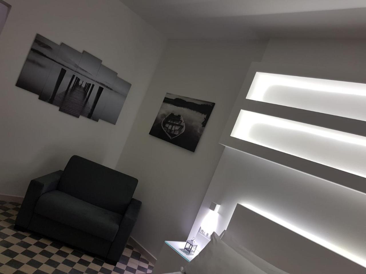 Villa Adelaide Suite & Room Торре-а-Маре Экстерьер фото