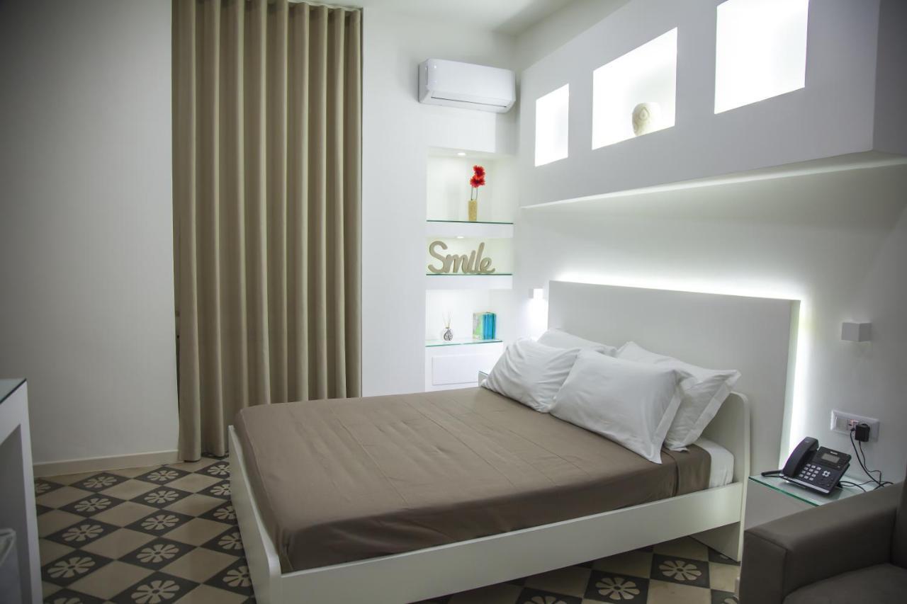 Villa Adelaide Suite & Room Торре-а-Маре Экстерьер фото