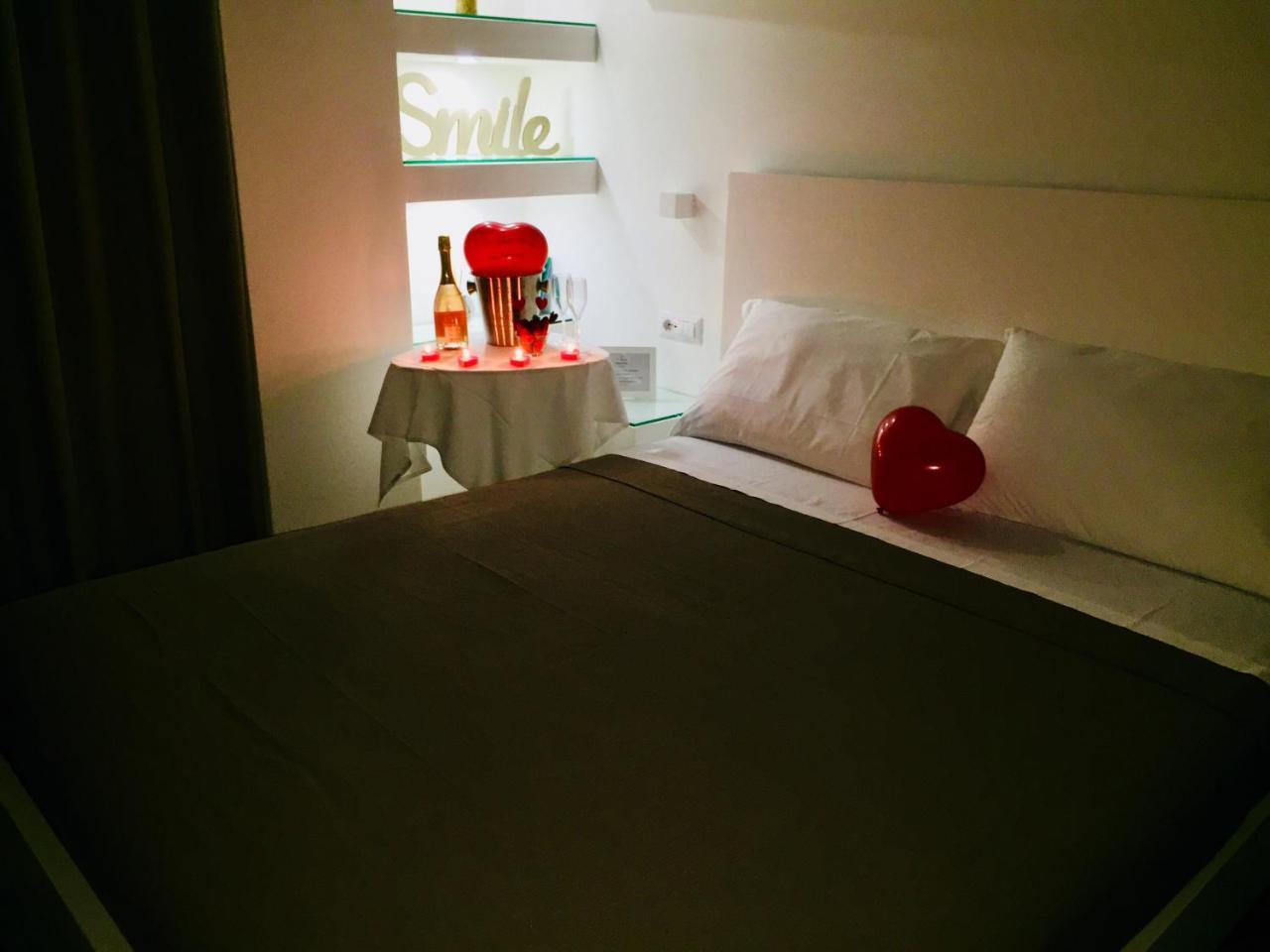 Villa Adelaide Suite & Room Торре-а-Маре Экстерьер фото